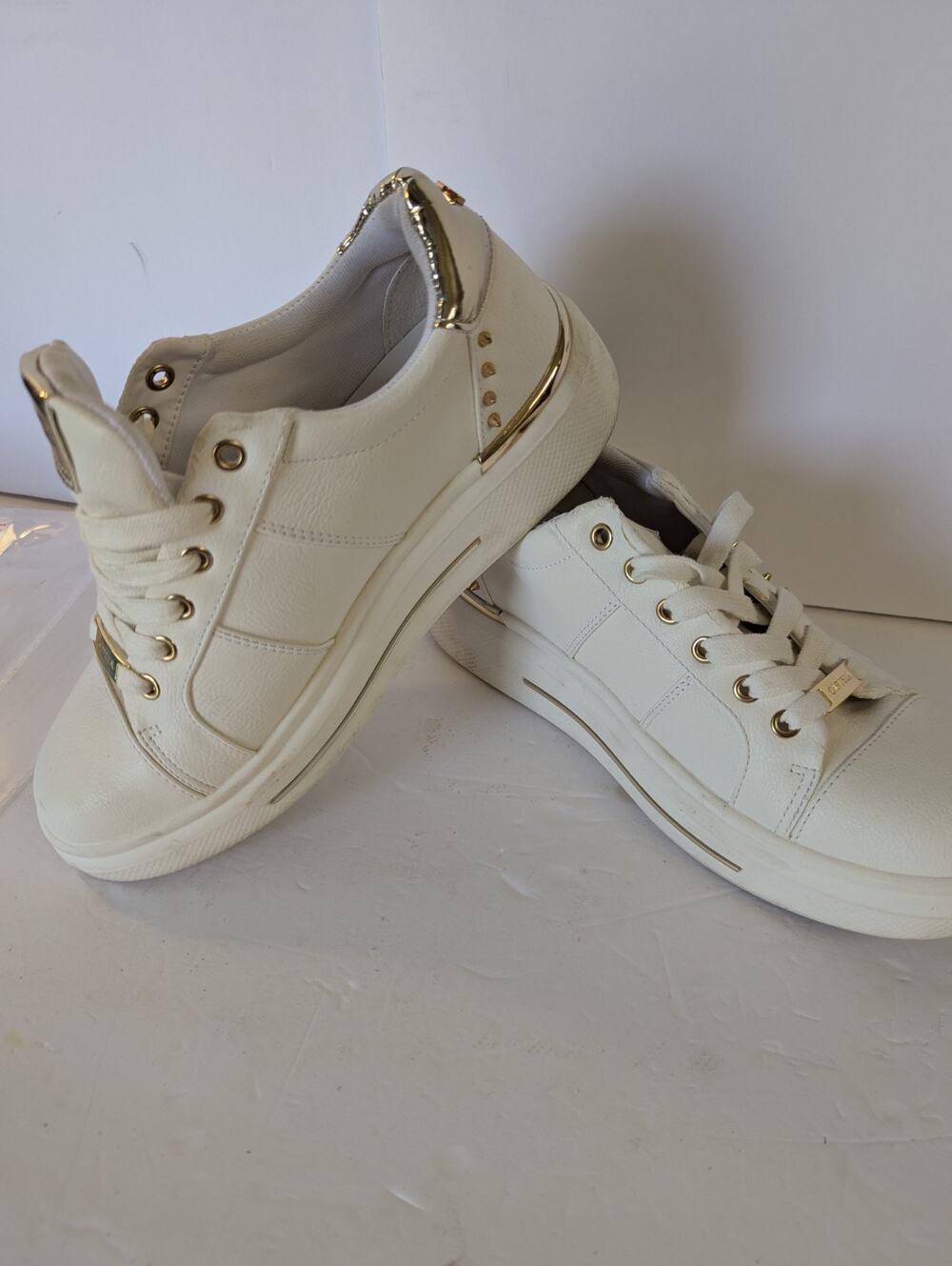 Carvela, Trendy Women's White with Gold Spikes Accents. 8.5.